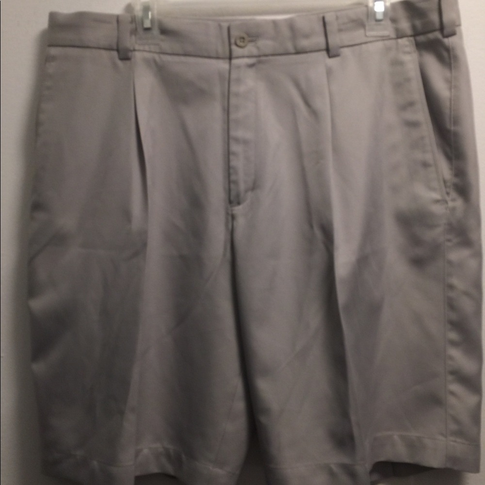 Nike Golf Shorts NWOT Size 36
